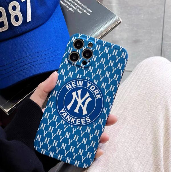 قاب NewYork yankees برای آیفون