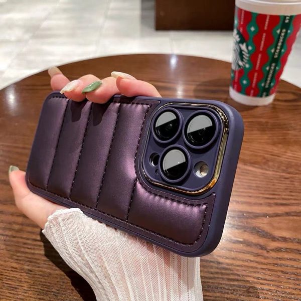 قاب purple leather puffers پافر بنفش برای آیفون